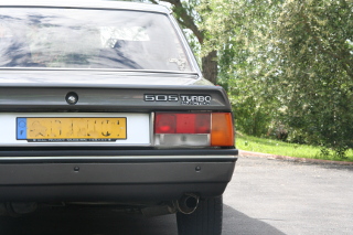 Turbo Injection Essence, bien sûr! arrière droit